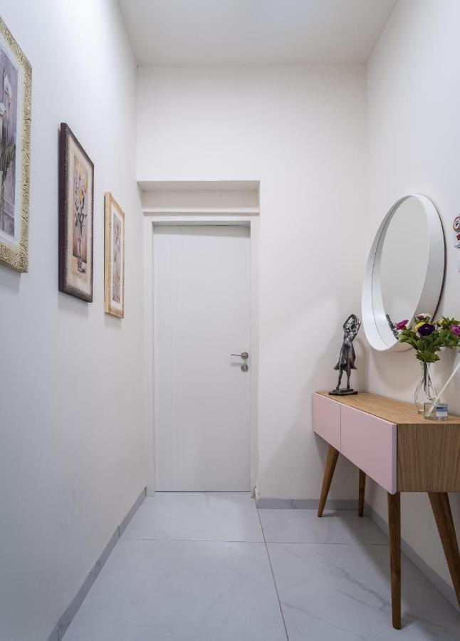 Port City Haifa - Luxury Apartments 50 Mtrs From The Beach Eksteriør bilde
