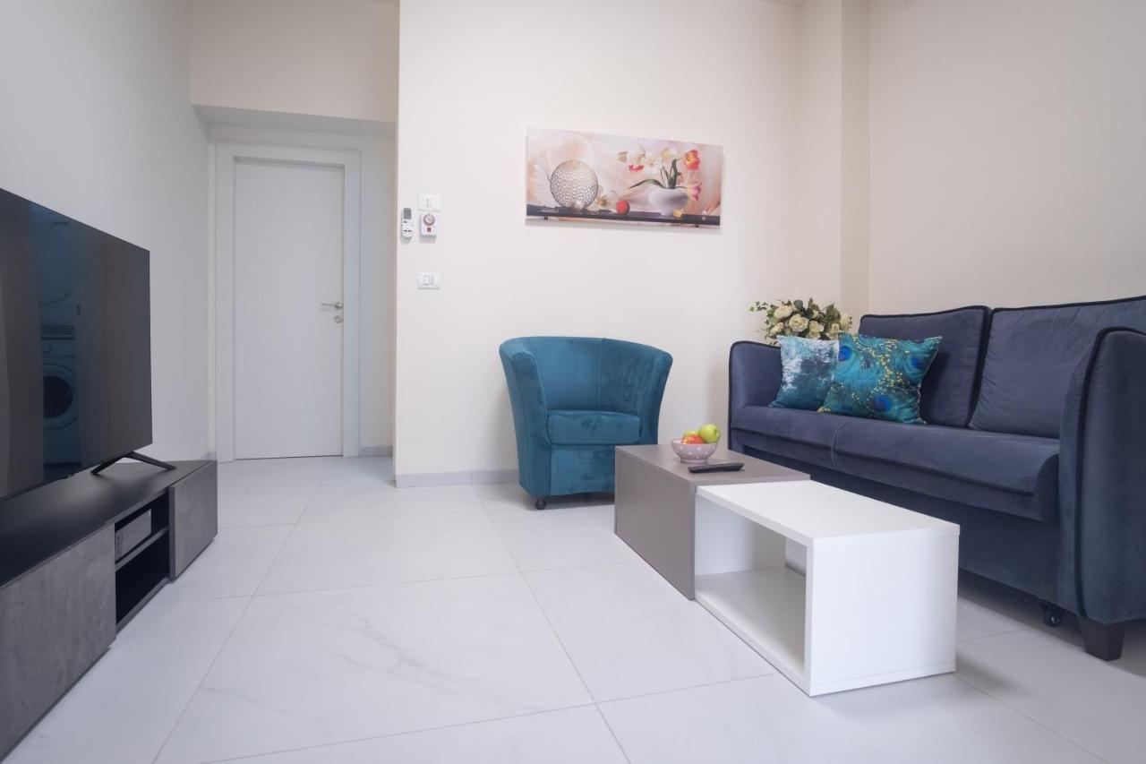 Port City Haifa - Luxury Apartments 50 Mtrs From The Beach Eksteriør bilde