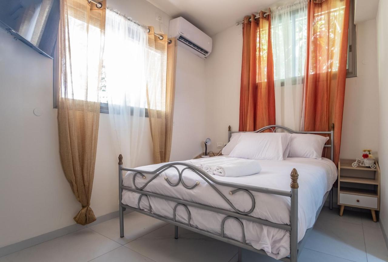 Port City Haifa - Luxury Apartments 50 Mtrs From The Beach Eksteriør bilde