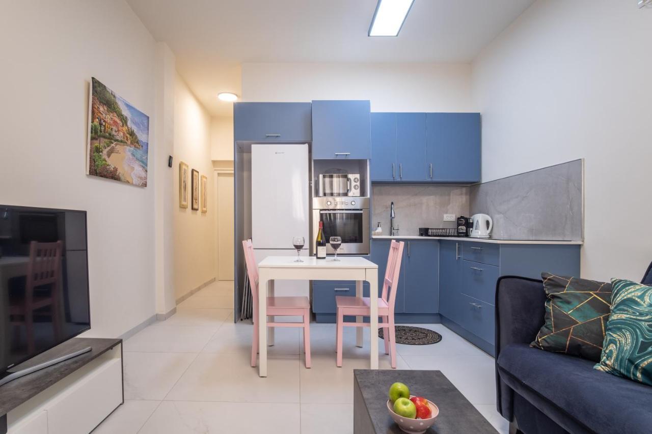 Port City Haifa - Luxury Apartments 50 Mtrs From The Beach Eksteriør bilde